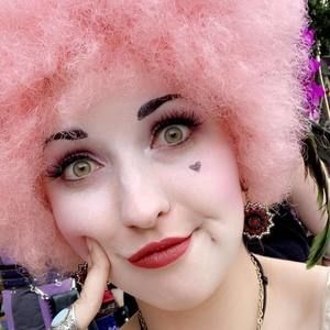 Meet your Posher, Coralyn